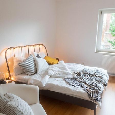 Grosse 3 Zimmer Wohnung Mit Netflix In Zentraler Lage Erfurt Exterior foto